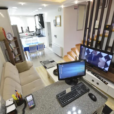 מלון Mavi Deniz Butik 3*